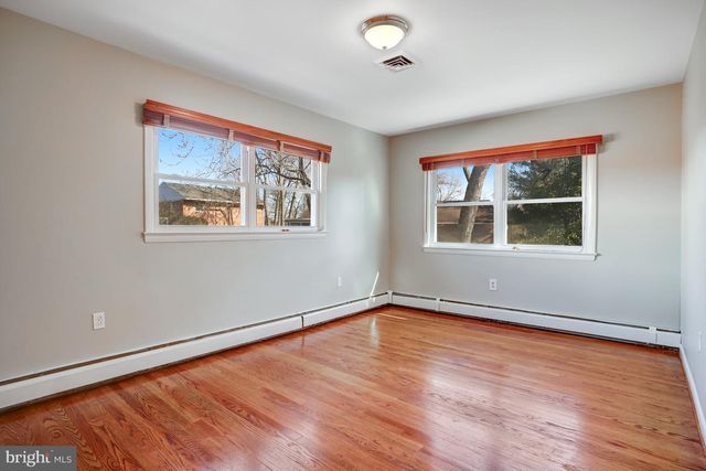 7525 SALEM RD, Falls Church, VA 22043