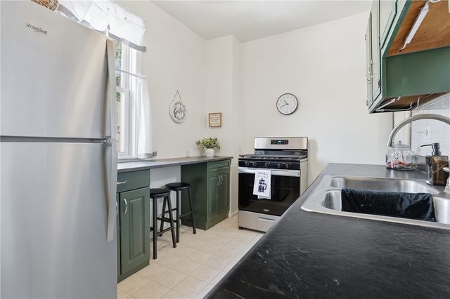 141 E Steuben, Ingram, PA 15205