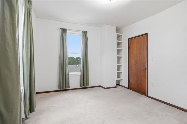 141 E Steuben, Ingram, PA 15205