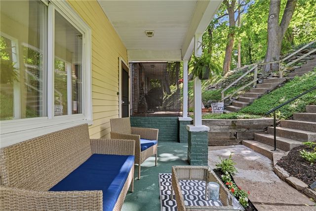 141 E Steuben, Ingram, PA 15205
