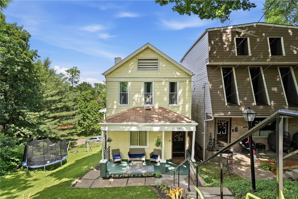 141 E Steuben, Ingram, PA 15205
