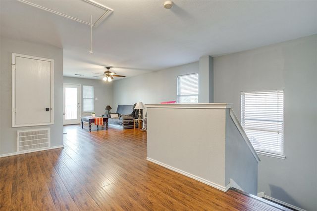 1303 Red Deer Way, Arlington, TX 76002