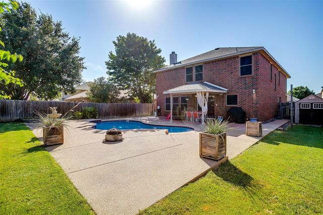 1303 Red Deer Way, Arlington, TX 76002