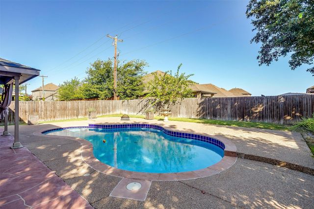 1303 Red Deer Way, Arlington, TX 76002