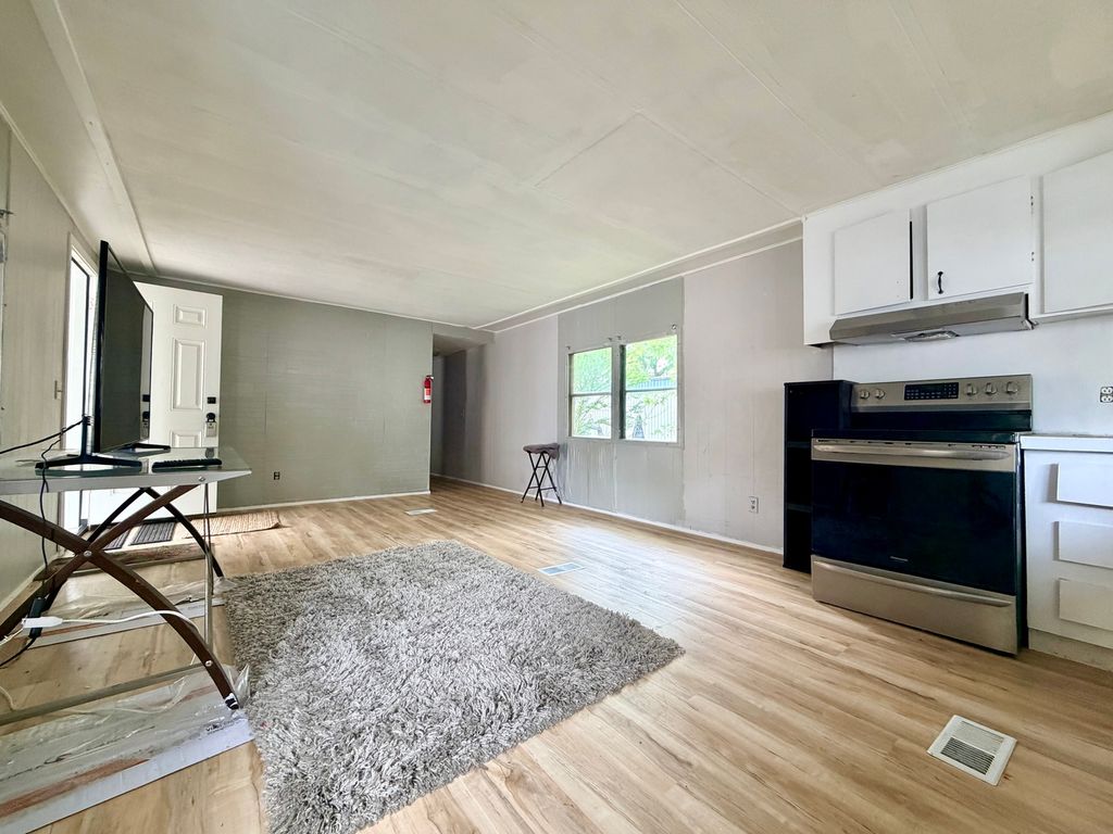 2993 Curtis Street B10, Des Plaines, IL 60018 — photo 3