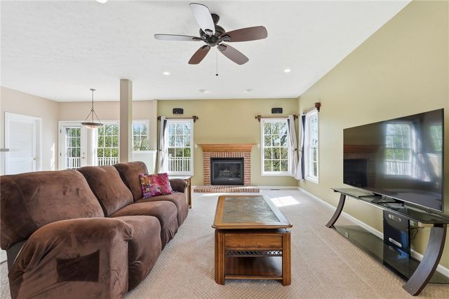 309 Londonberry Ct, Marshall, PA 16046