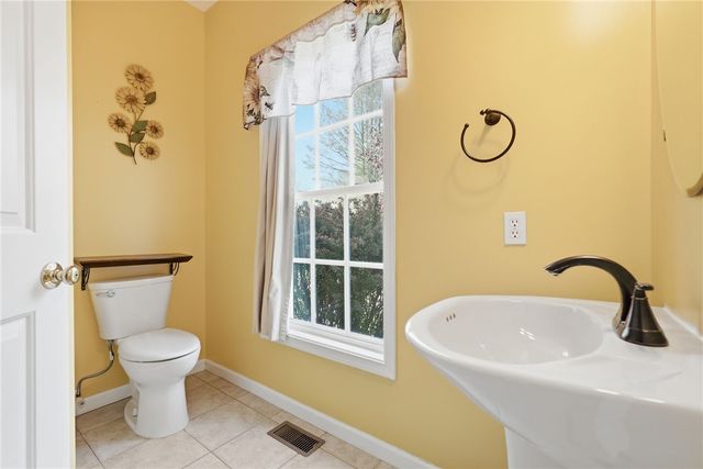 309 Londonberry Ct, Marshall, PA 16046