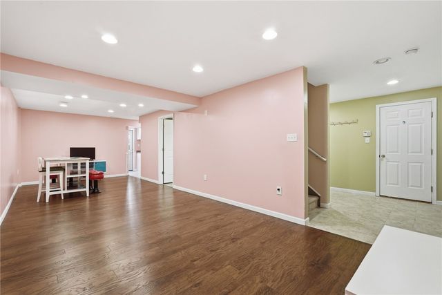 309 Londonberry Ct, Marshall, PA 16046