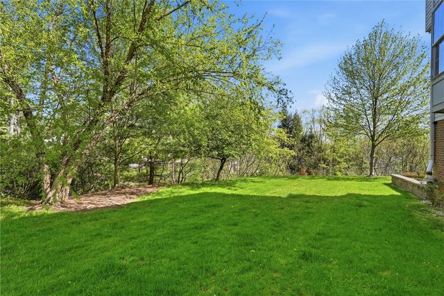309 Londonberry Ct, Marshall, PA 16046