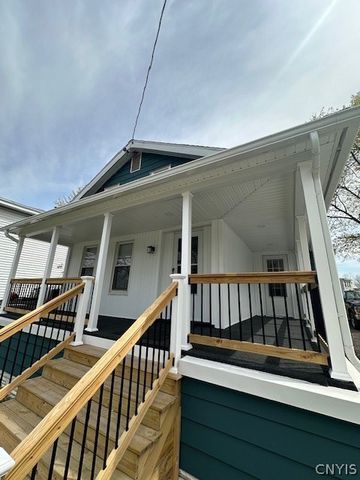 6 Lake Avenue, Auburn, NY 13021
