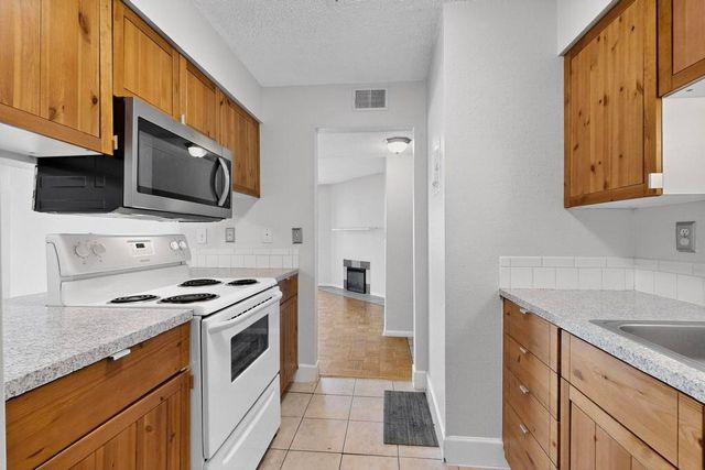 3841 Montgomery Boulevard NE APT 835, Albuquerque, NM 87109