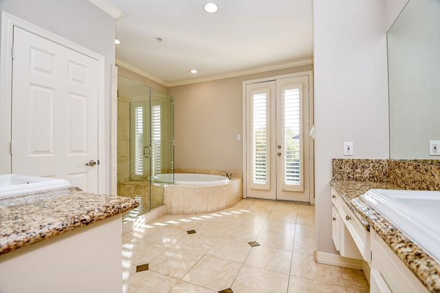 2094 Brentwood Drive, Houston, TX 77019