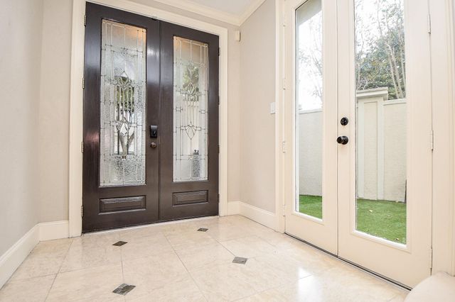 2094 Brentwood Drive, Houston, TX 77019