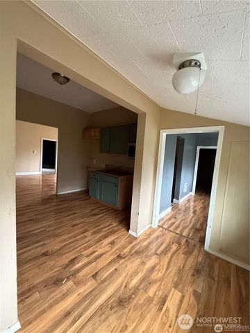 521 W King Street, Aberdeen, WA 98520