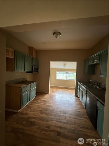 521 W King Street, Aberdeen, WA 98520