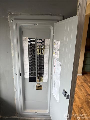 521 W King Street, Aberdeen, WA 98520