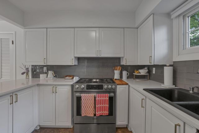 2005 Malvern Road, Upper Arlington, OH 43221