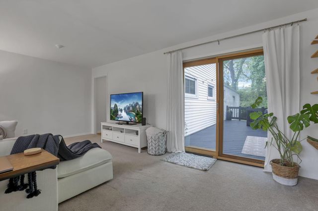 2005 Malvern Road, Upper Arlington, OH 43221