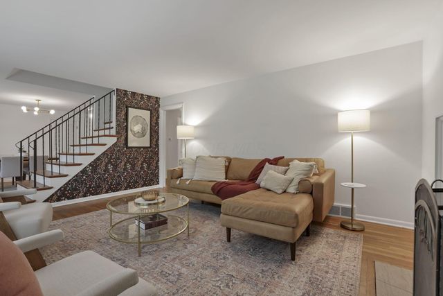 2005 Malvern Road, Upper Arlington, OH 43221