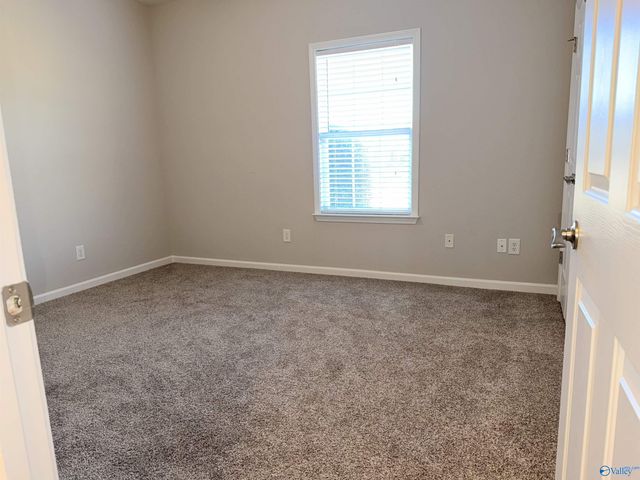 14 Moore Farm Circle NW 14, Huntsville, AL 35806