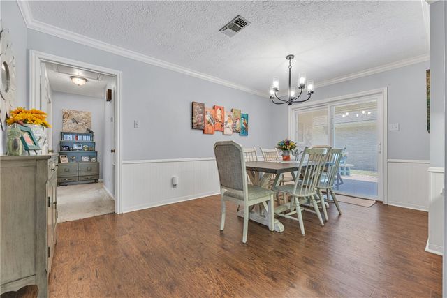 2911 Braeburn, Bryan, TX 77802