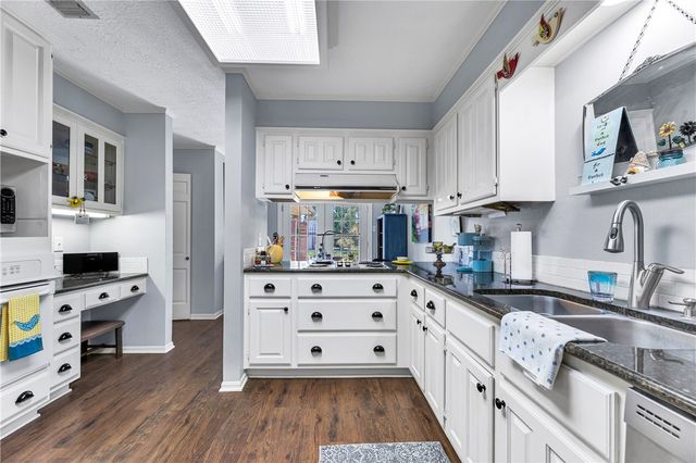 2911 Braeburn, Bryan, TX 77802