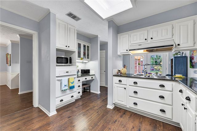 2911 Braeburn, Bryan, TX 77802