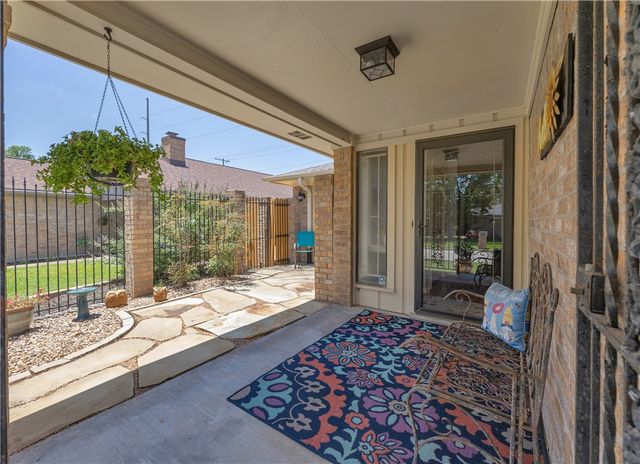 2911 Braeburn, Bryan, TX 77802