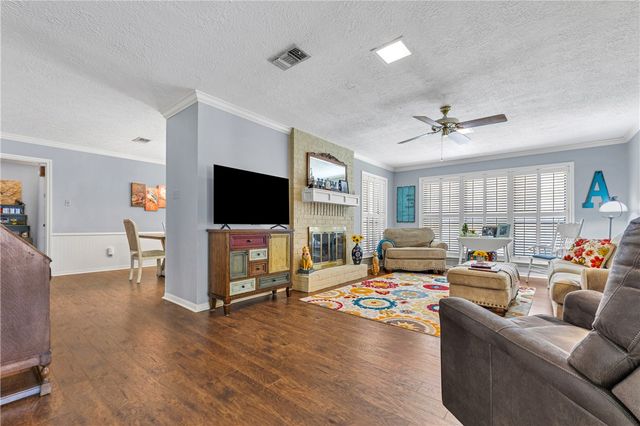 2911 Braeburn, Bryan, TX 77802