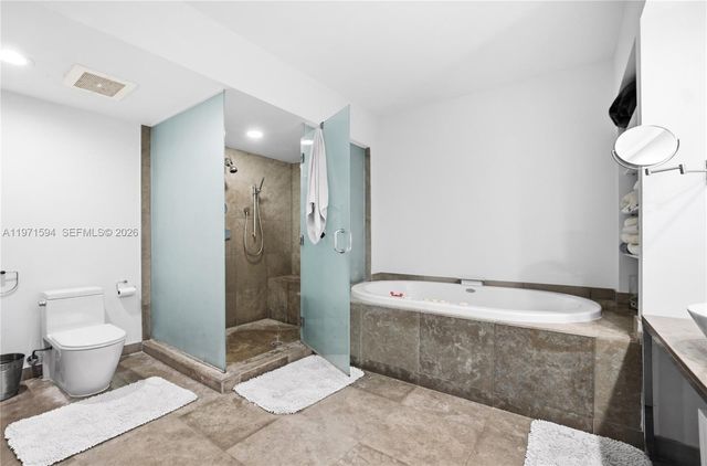 450 Alton Rd 2710, Miami Beach, FL 33139