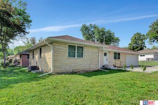 1105 Surfside Drive, Lincoln, NE 68528