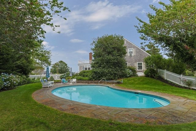 95 Cotchpinicut, Chatham, MA 02633