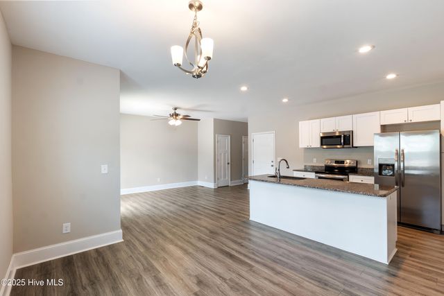 830 Ducks Landing, Aberdeen, NC 28315