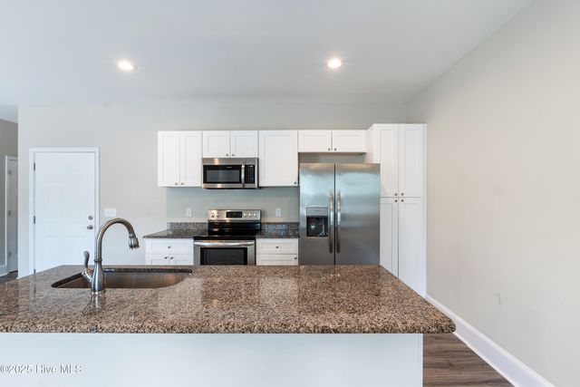 830 Ducks Landing, Aberdeen, NC 28315