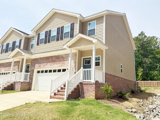 830 Ducks Landing, Aberdeen, NC 28315