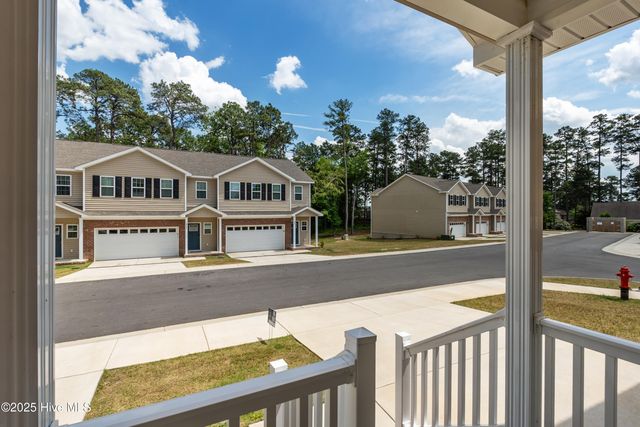 830 Ducks Landing, Aberdeen, NC 28315