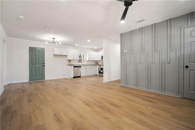 7113 Peachtree Avenue, Mobile, AL 36618