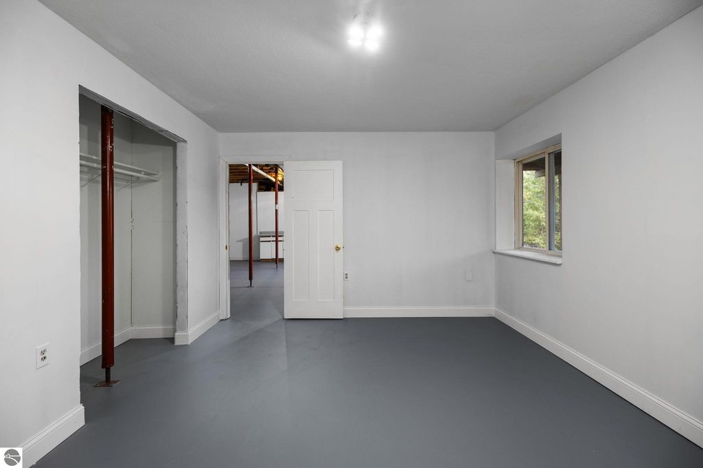 Image 25 of property listing at 4056 N Spider Lake, Traverse City, MI 49696