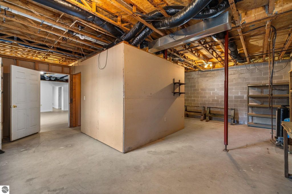 Image 29 of property listing at 4056 N Spider Lake, Traverse City, MI 49696