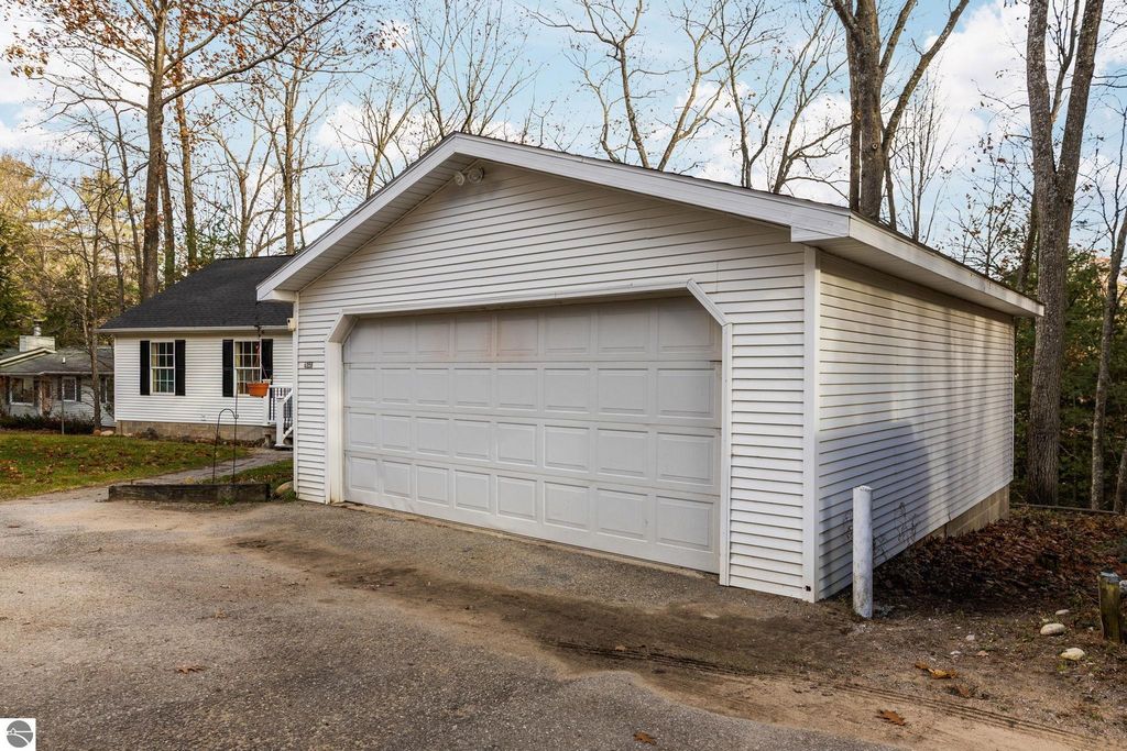 Image 30 of property listing at 4056 N Spider Lake, Traverse City, MI 49696