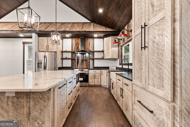 64 Nickel Lane, Ellijay, GA 30540