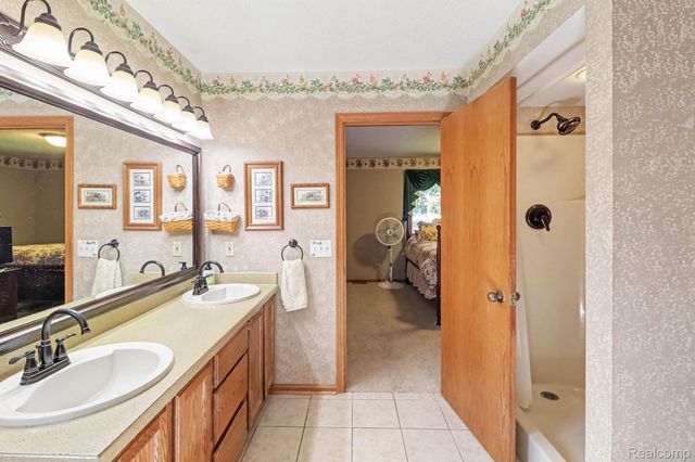 5112 Mark David Drive, Gaines Township, MI 48473