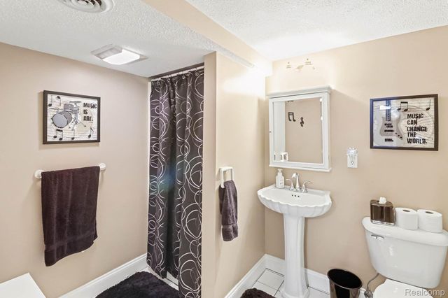 5112 Mark David Drive, Gaines Township, MI 48473