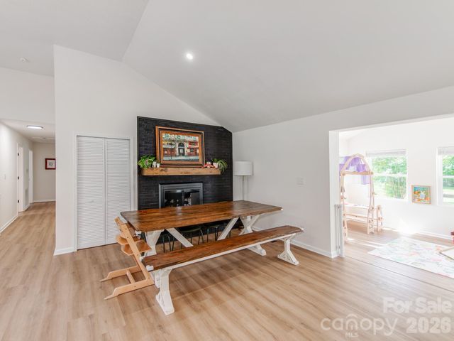 629 Belmorrow Drive, Charlotte, NC 28214
