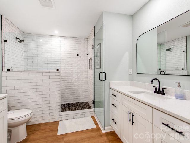 629 Belmorrow Drive, Charlotte, NC 28214
