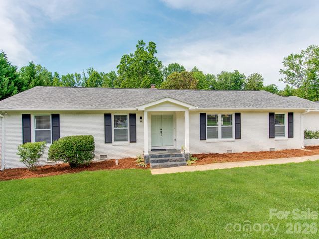 629 Belmorrow Drive, Charlotte, NC 28214