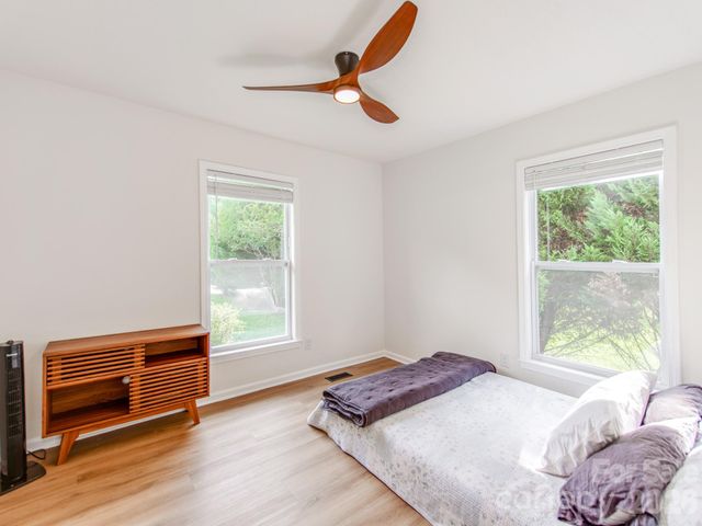 629 Belmorrow Drive, Charlotte, NC 28214