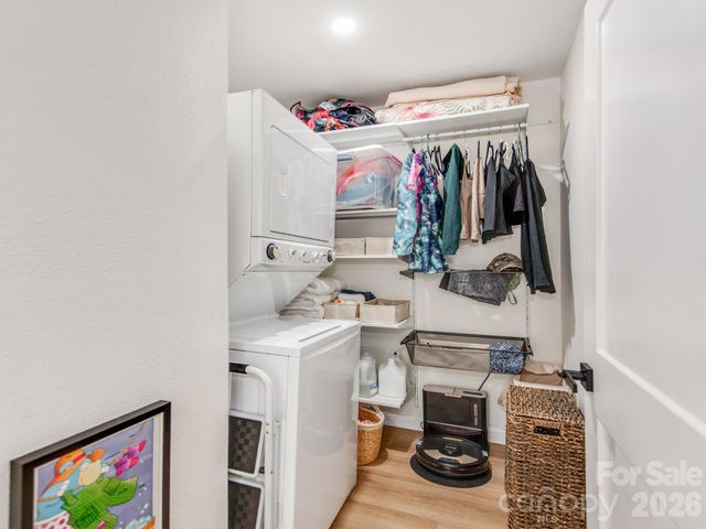 629 Belmorrow Drive, Charlotte, NC 28214
