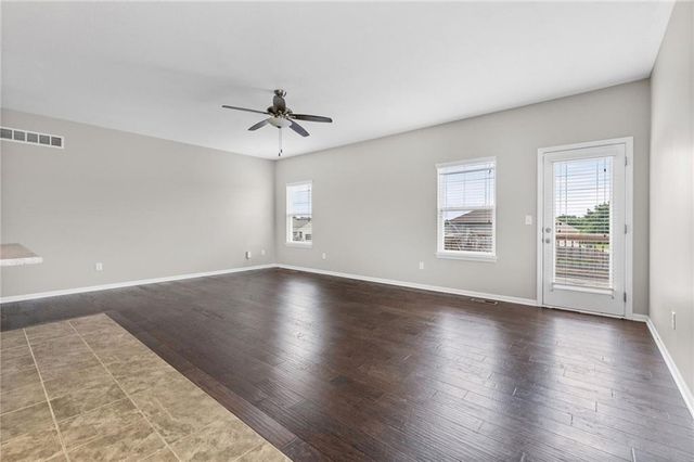 26147 W 141st Terrace, Olathe, KS 66061