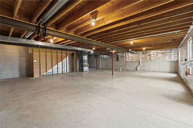 26147 W 141st Terrace, Olathe, KS 66061